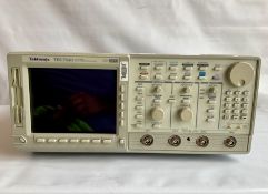 Tektronix TDS754D 500MHz 4-Channel 2GS/s DPO Oscilloscope