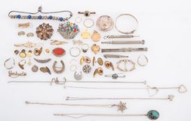 A mixed collection of costume jewellery