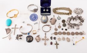 A mixed collection of silver and costume