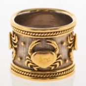 Elizabeth Gage, A cancer zodiac ring,