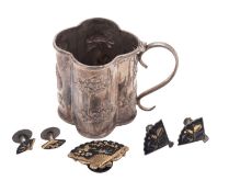 A late 19th/ early 20th century Chinese silver miniature/ toy mug, of quatrefoil outline,