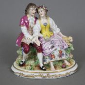 Schäferpaar mit Lamm - Müller&Co., Volkstedt, 1. Hälfte 20.Jh., Porzellan, polychrom bemalt, goldst