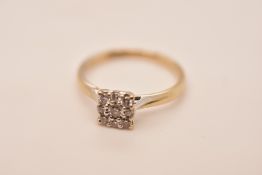 18K WHITE GOLD DIAMOND CLUSTER RING 0.25CT 2.4G