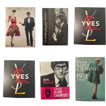6 ouvrages sur Yves Saint Laurent.
