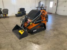 New Land Hero LDH-T460 Mini Track Skid Steer Loader