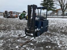 Caterpillar T80B Forklift