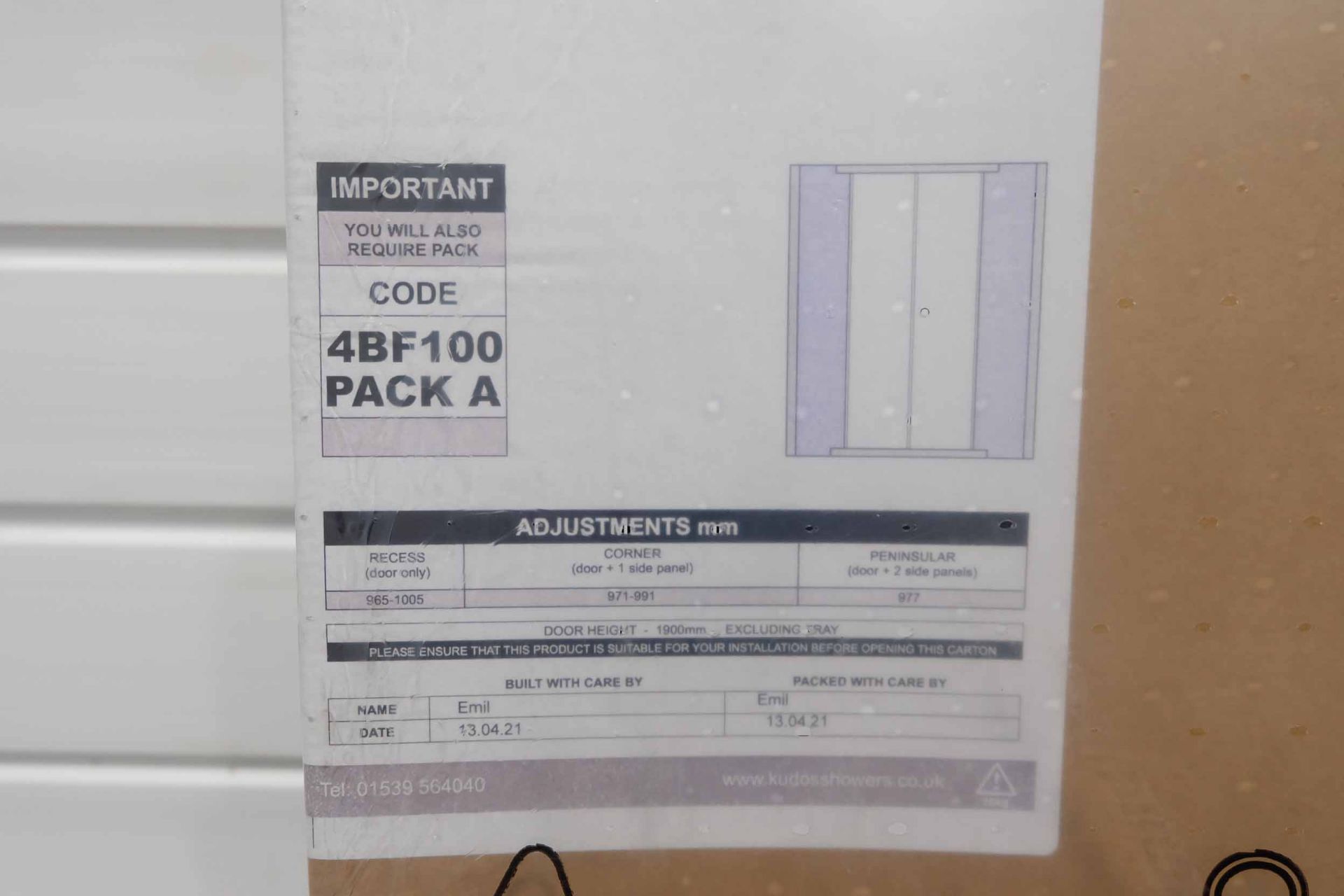 Kudos Infinite Centre Folding Door. Size 1000mm x 1900mm High. Colour: Silver. - Image 3 of 4