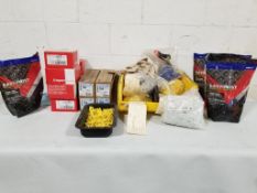 Large assortment of connectors.