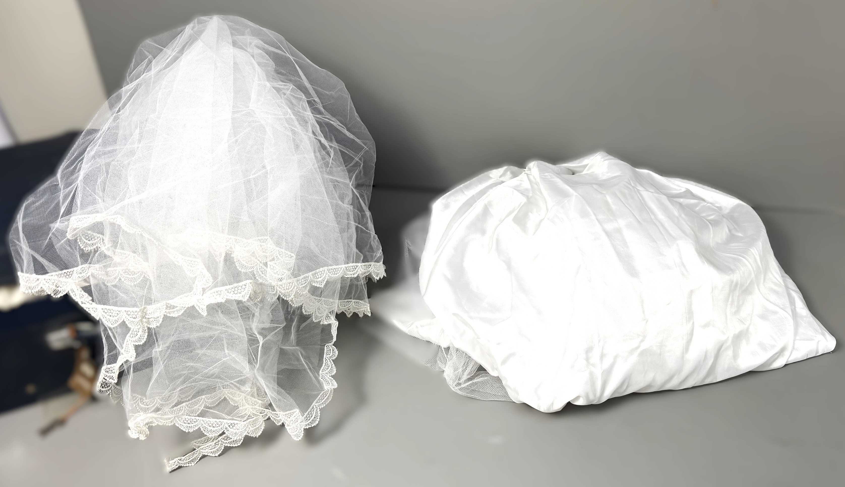 A vintage Anthony Moore London wedding dress, another wedding dress, ladies hat, (A Lot). - Image 15 of 15