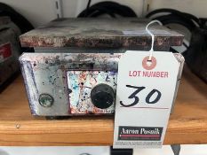 BARNSTEAD THERMOLYNE ELEC. HOT PLATE, TYPE 1900