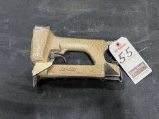 DUO-FAST PNEU. BRAD NAILER, M/N BN-1832