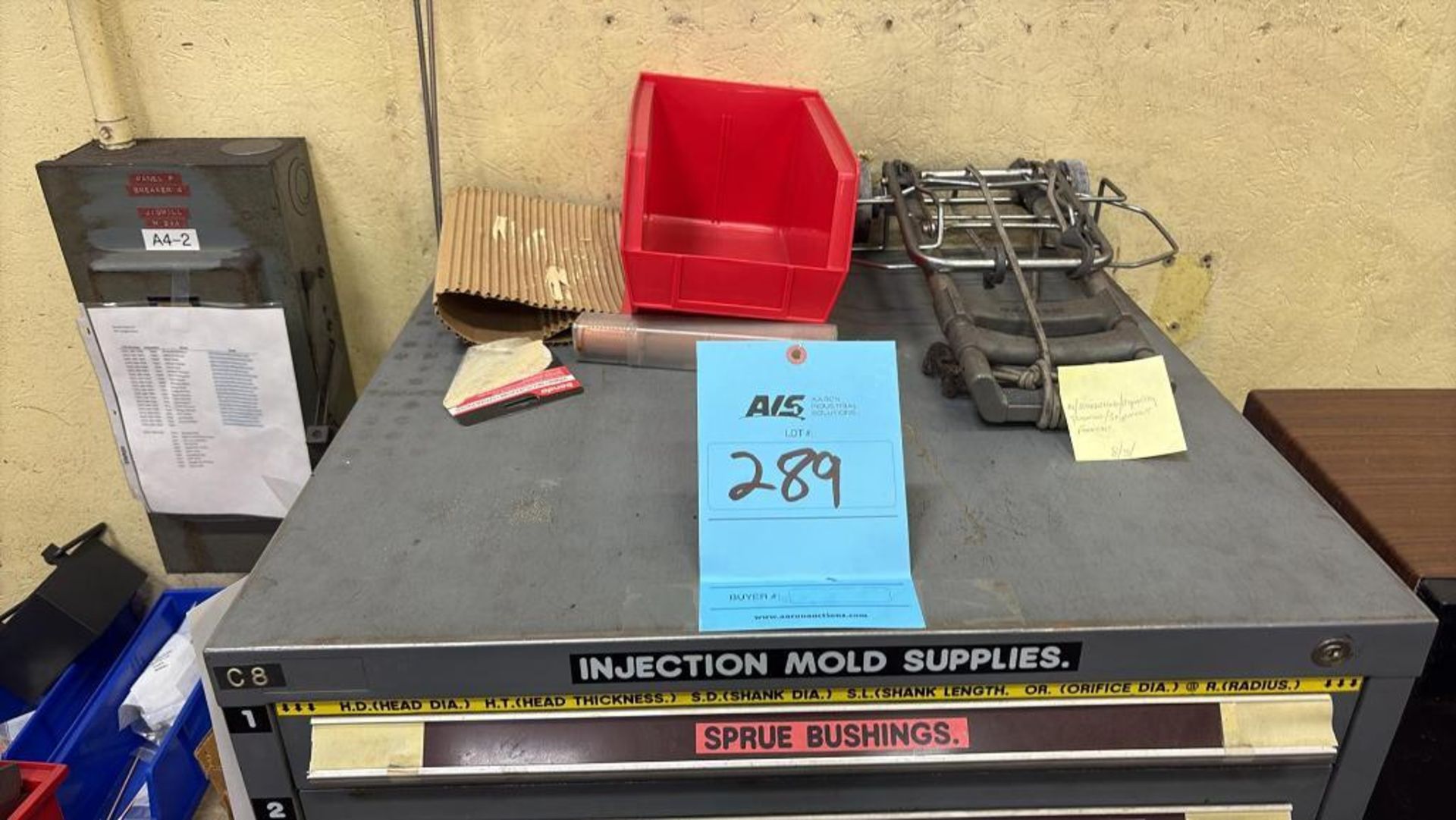 12-Drawer Tooling Cabinet w/ Large Quantity Injection Mold Parts & Hardware