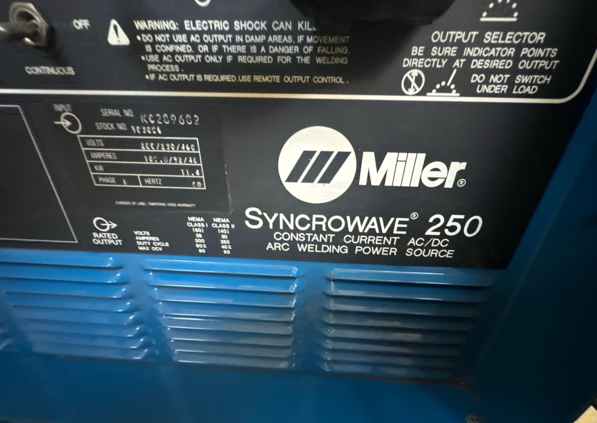 Miller Syncrowave 250 AC/DC welding power source, serial number: KC ...