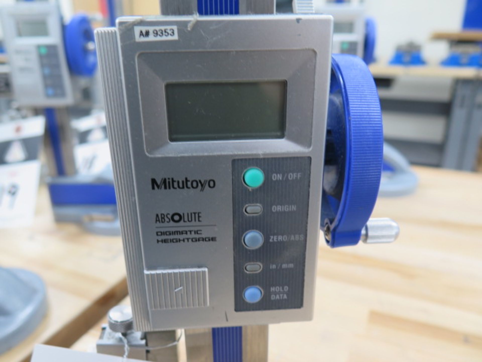 { Group of lots: 16, 17 } Mitutoyo 12" Digital Height Gage (SOLD AS-IS ...