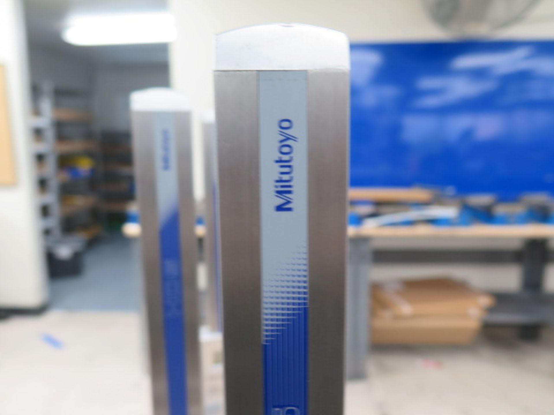 { Group of lots: 14, 15 } Mitutoyo 12" Digital Height Gage (SOLD AS-IS ...