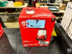 MILWAUKEE M18 COMPACT SITE LIGHT - TOOL ONLY