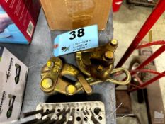 (2) KLEIN TOOL HAVENS GRIP WITH SIWNG LATCH CABLE PULLERS .125 - .5" RANGE