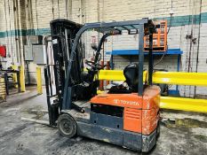 TOYOTA ELECTRIC FORKLIFT