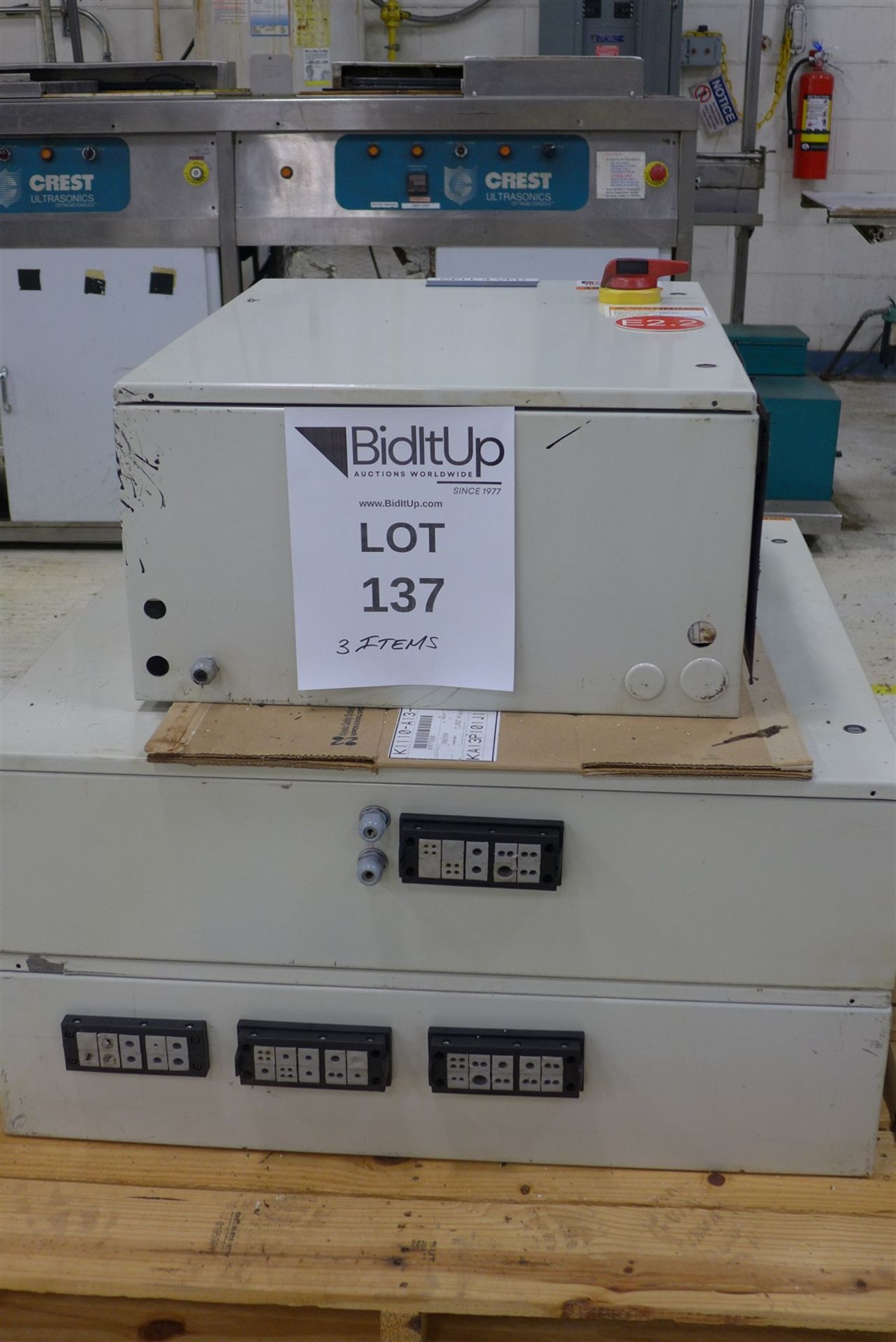 Lot of 3 Control Interfaces