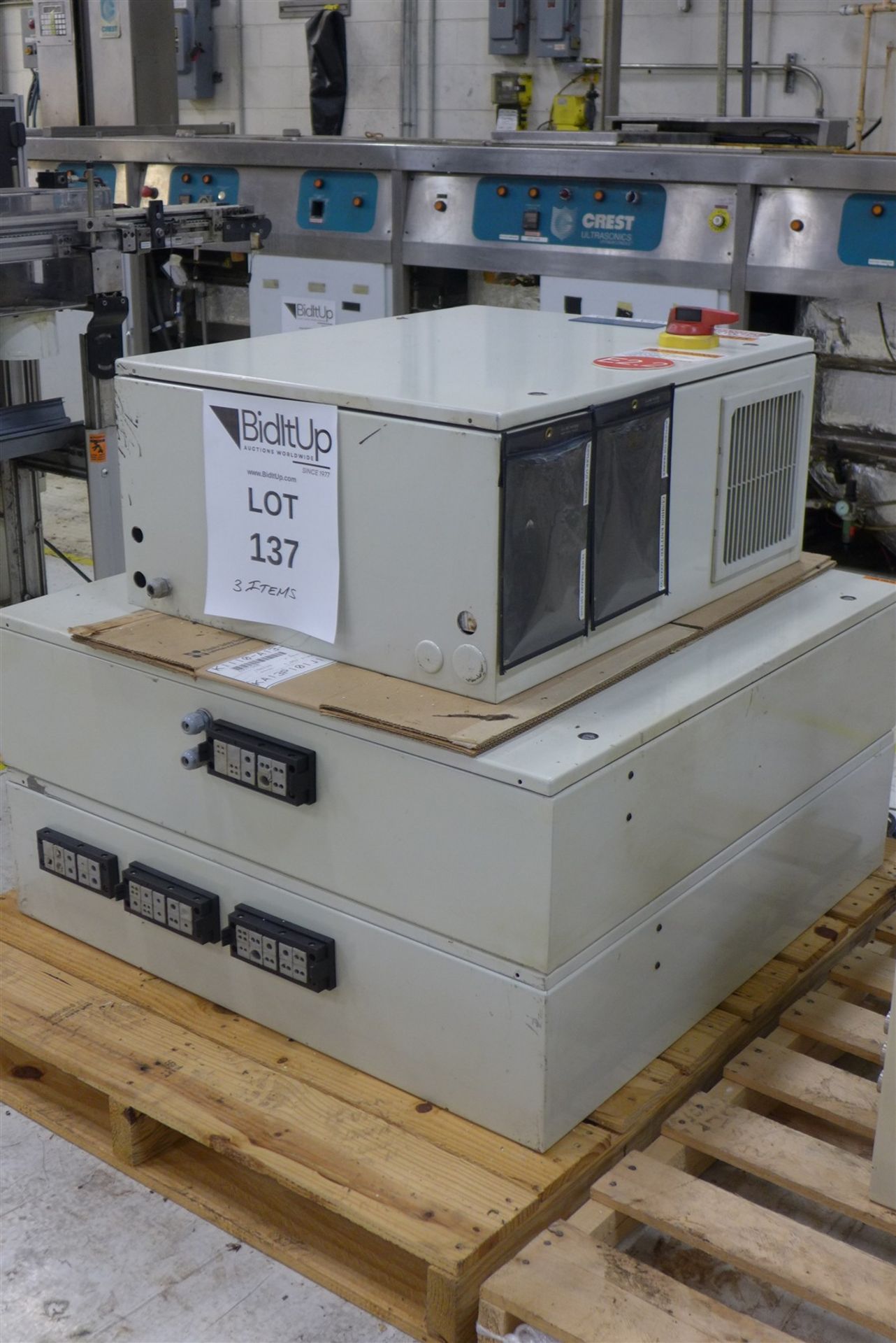 Lot of 3 Control Interfaces