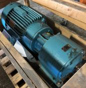 Dodge APG #M6487150110W 607916374M Reducer w/ 15 HP Reliance Motor