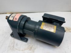 Tsubaki #GMT010L30CB Gear Motor