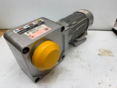Sumitomo #RNYM05-1430Y-B-240 Gear Motor