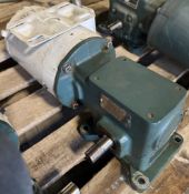 Dodge Tigear #MR94753L1 RG3 BD Gear Reducer w/ .75 HP Baldor Motor