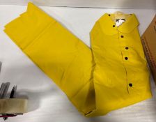 Lot of (8) MCR Safety #200CL Raincoat - Large