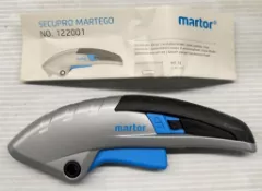 Lot of (4) Martor #122001 Safety Utility Knives