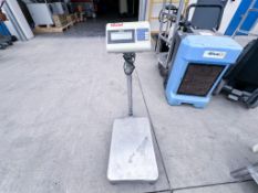 Uline Small Floor Scale