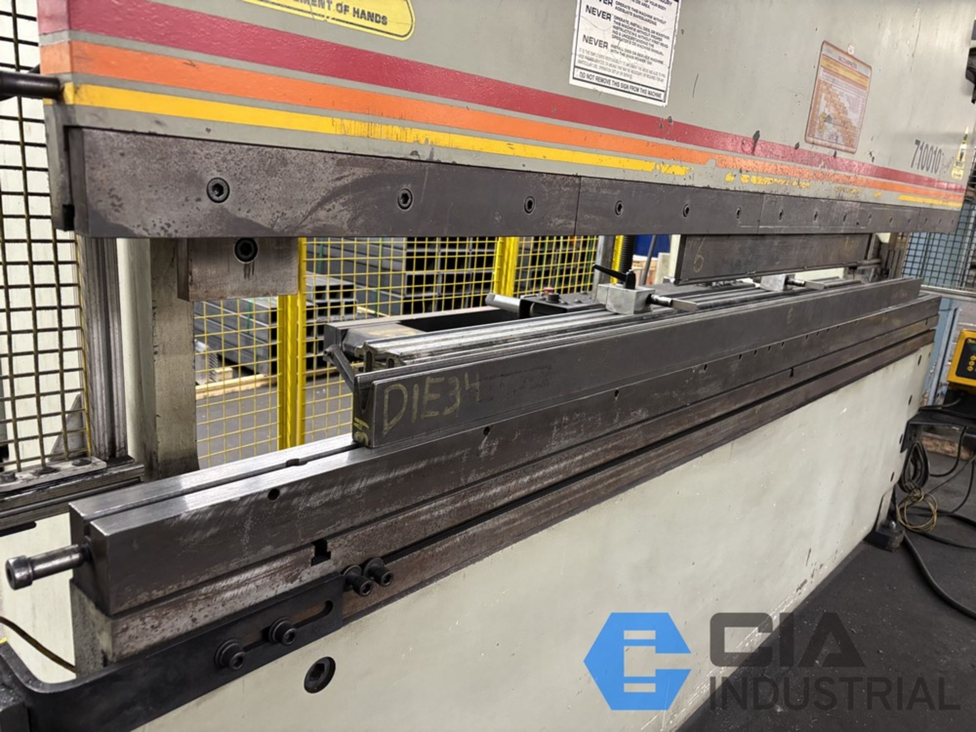 100 TON X 10' BED ACCURPRESS MODEL 710010 HYDRAULIC PRESS BRAKE WITH ...