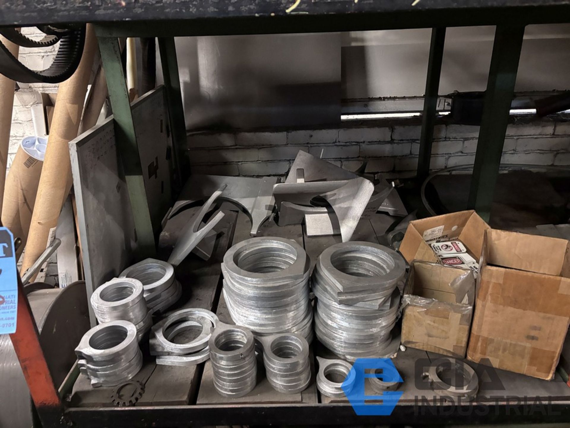 (LOT) MACHINE PARTS ON (6) SECTIONS OF SHELVING (SHELVING INCLUDED)