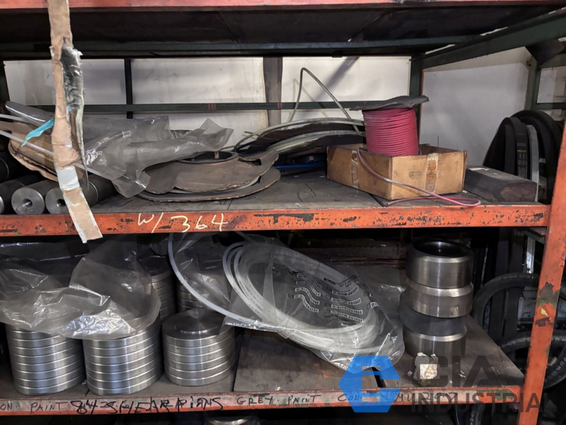(LOT) MACHINE PARTS ON (6) SECTIONS OF SHELVING (SHELVING INCLUDED)