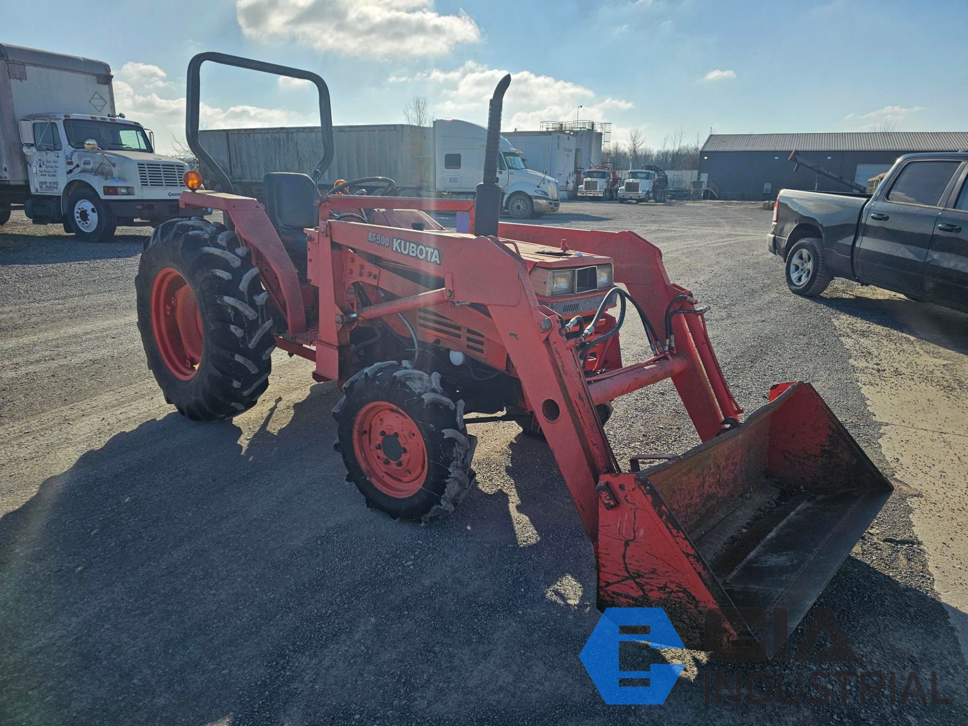 KUBOTA L2850 4X4 DIESEL TRCKTOR WITH BF500 FRONT END LOADER, 1,880 HOURS