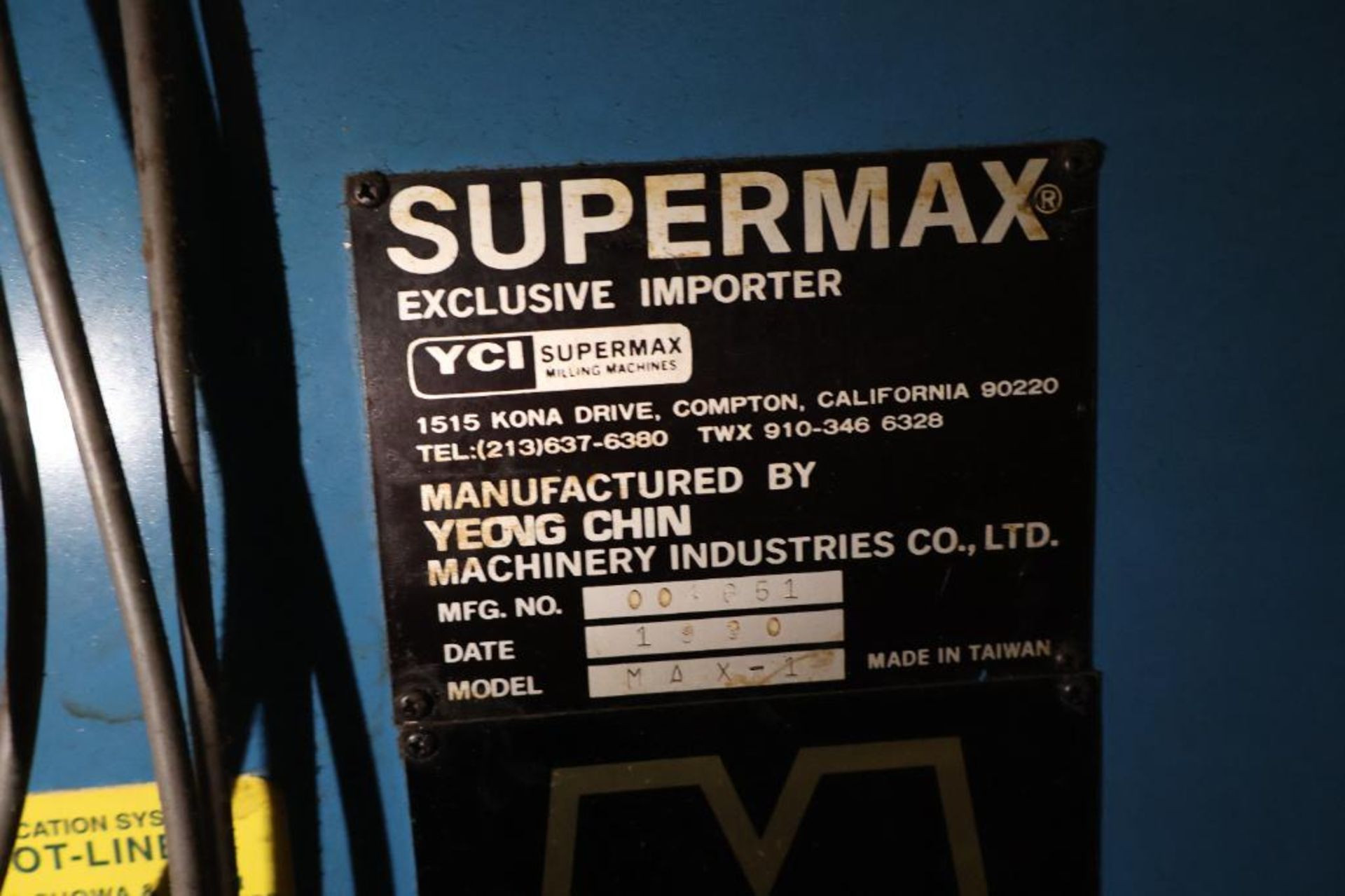 Supermax MAX-1 Vertical Machining Center Table Size: 33.1 x 16.5 in Max ...