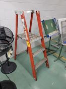 LOUISVILLE Platform Ladder, 3-Step