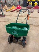 SCOTTS TURF BUILDER EDGEGUARD DLX SEED SPREADER
