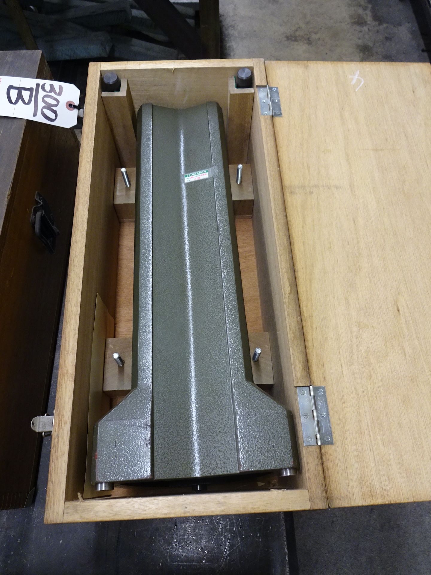 MITUTOYO 23 IN. RISER BLOCK