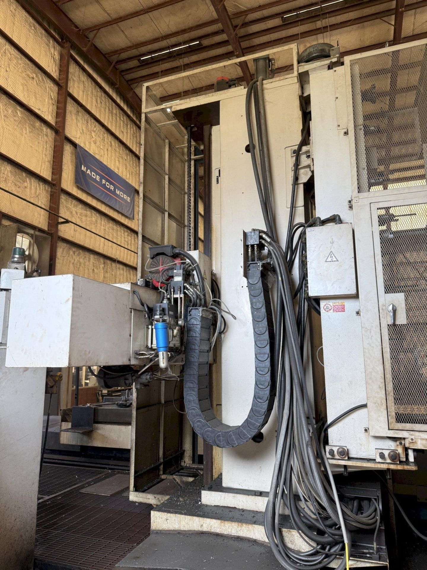 5.1" HNK CNC HORIZONTAL BORING MILL, HBM, 63 x 160 table with built in rotary, FANUC CNC, 40 ATC,... - Image 6 of 40