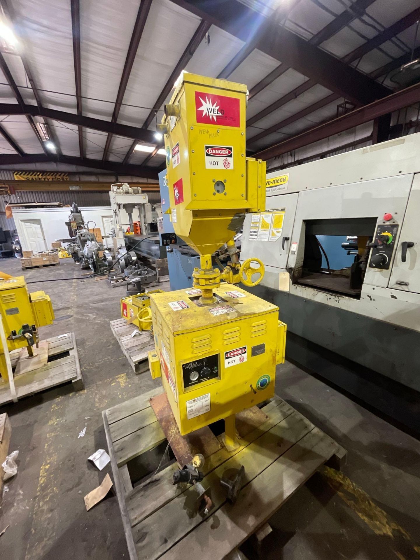 Welding Engineering Flux Hopper and Flux Feed, New/ Recovered Flux System. - Image 2 of 8