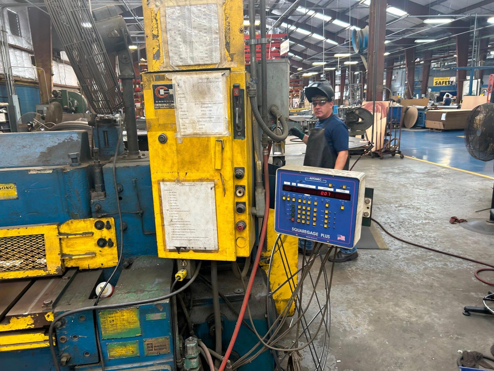 1/4" x 10' Wysong Model 1025 Power Squaring Shear - Image 2 of 4