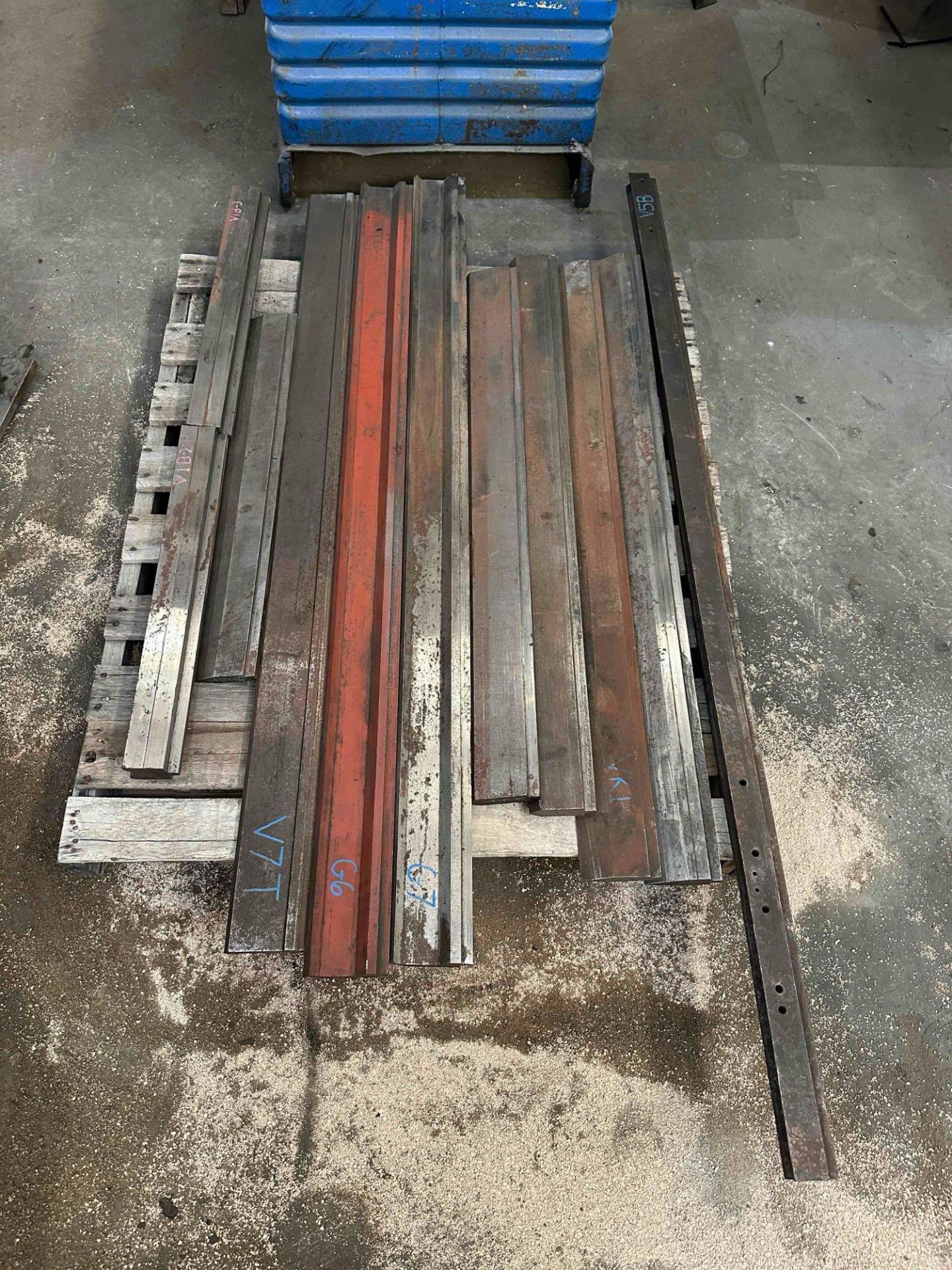 8' x 90 Ton Cincinnati Model 90AF- 8FT Autoform Hydraulic Press - Image 7 of 18