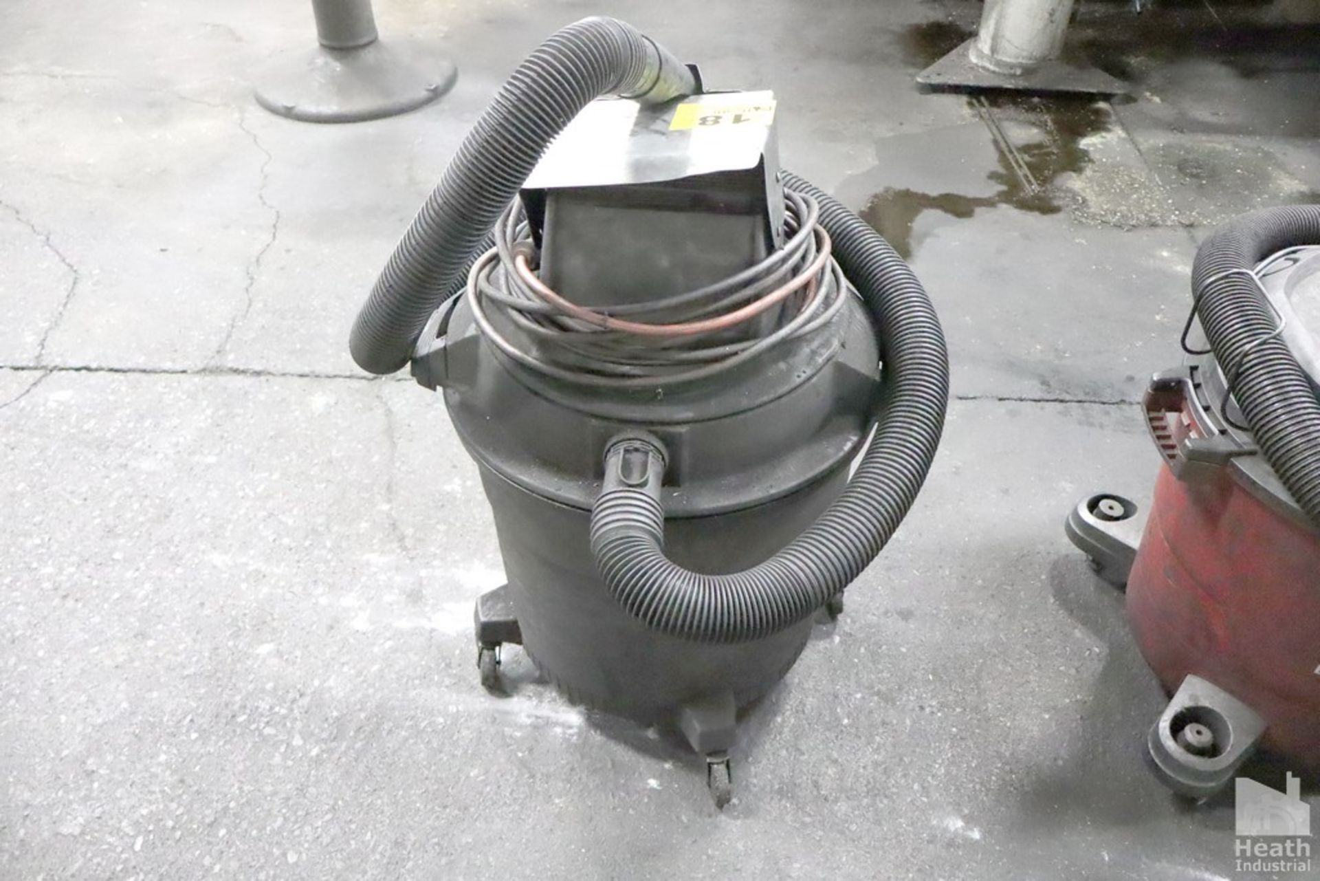 16 GALLON PORTABLE SHOP VACUUM