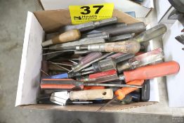 SCREWDRIVERS, CHISELS AND PUNCHES