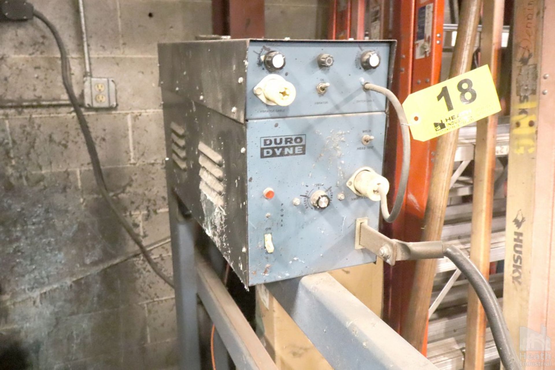 DURO DYNE MODEL FG-1 PINSPOTTER WITH 48" INSULATION CUTTER - Image 3 of 6