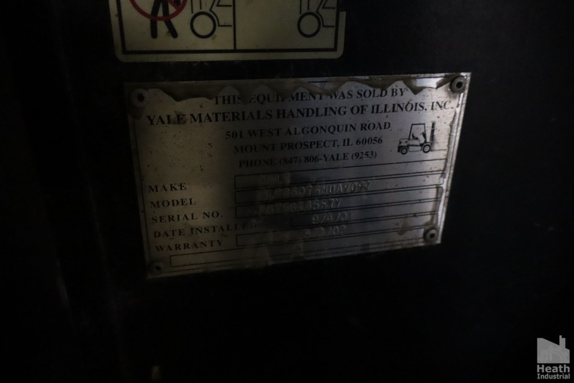 YALE MODEL GLP060TCNUAV097 OUTDOOR FORKLIFT, GAS POWERED, 5,500 LB CAPACITY, 145" REACH DUAL FRONT - Image 10 of 15