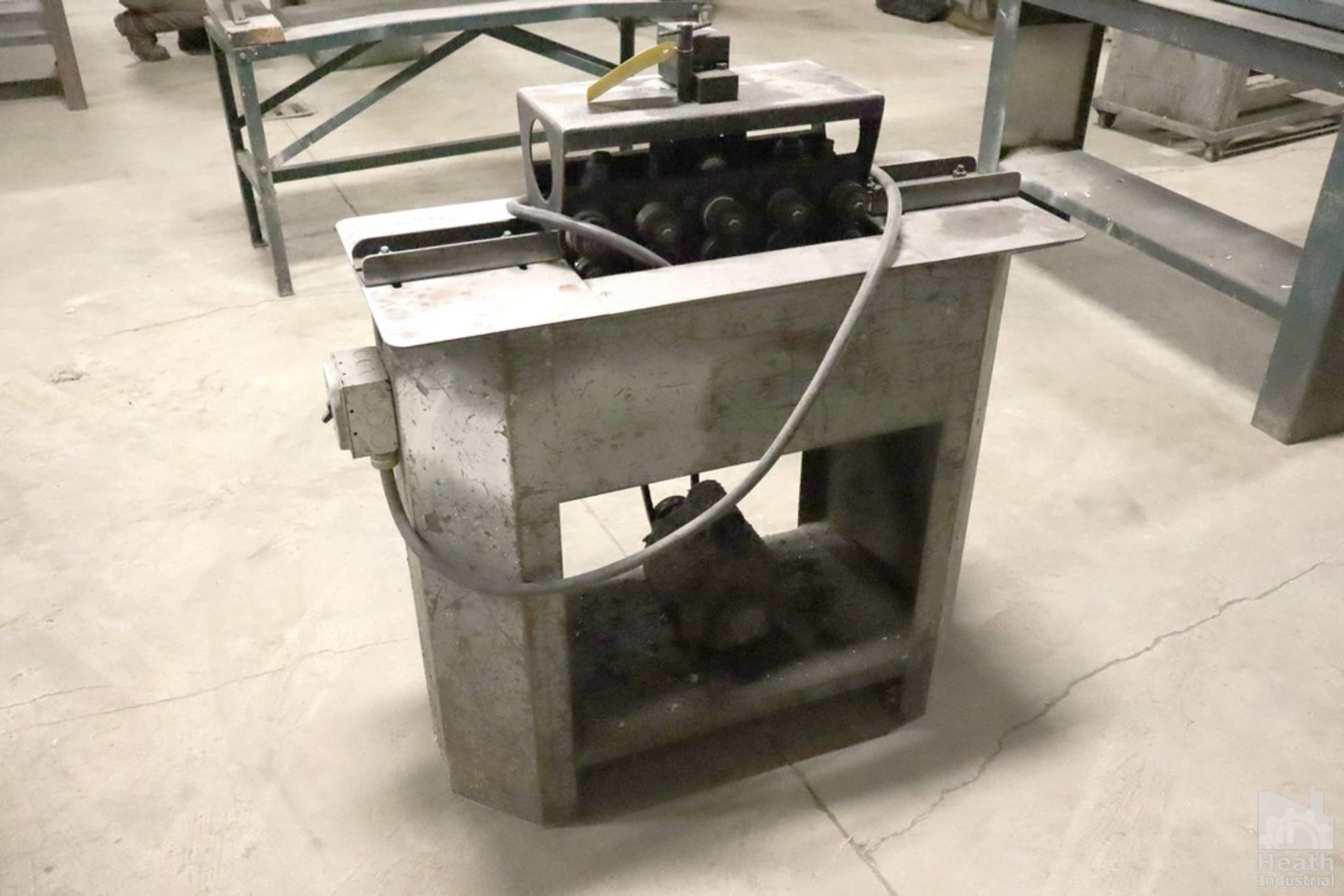 LOCKFORMER 22 GA ROLL FORMER S/N 2-297 - Image 2 of 3