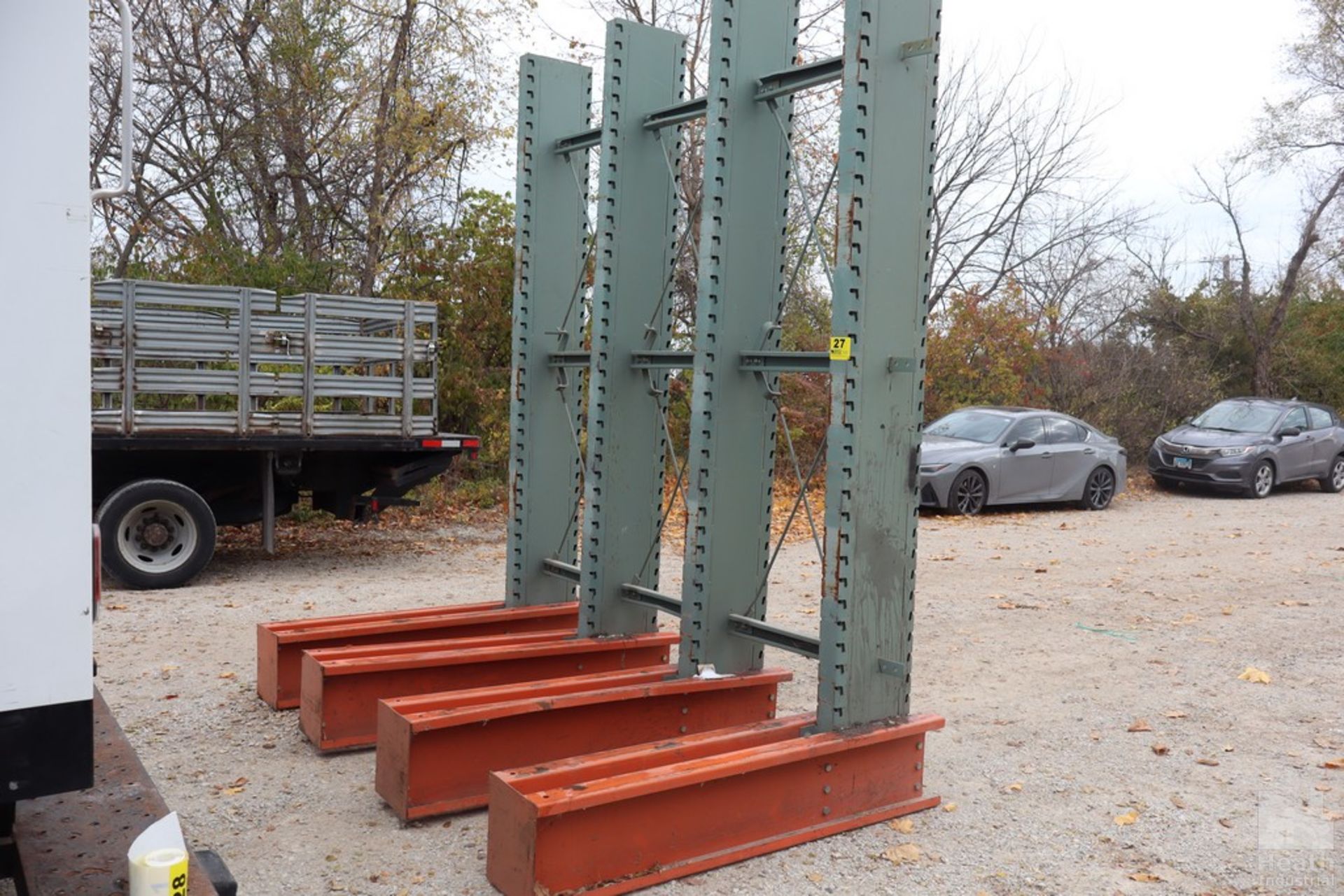 STEEL CANTILEVER RACK 102" X 124" WITH ASSORTED 48" SUPPORT ARMS - Image 2 of 6