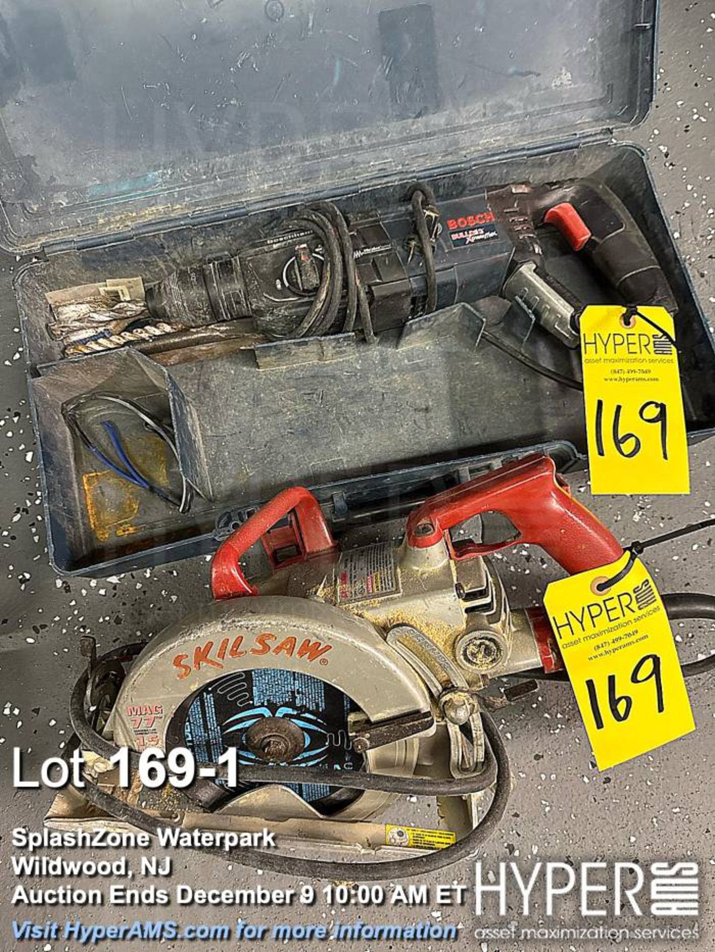 SKILSAW SHD77M Worm Drive Saw & Bosch Bulldog XtremeMax Rotary Hammer